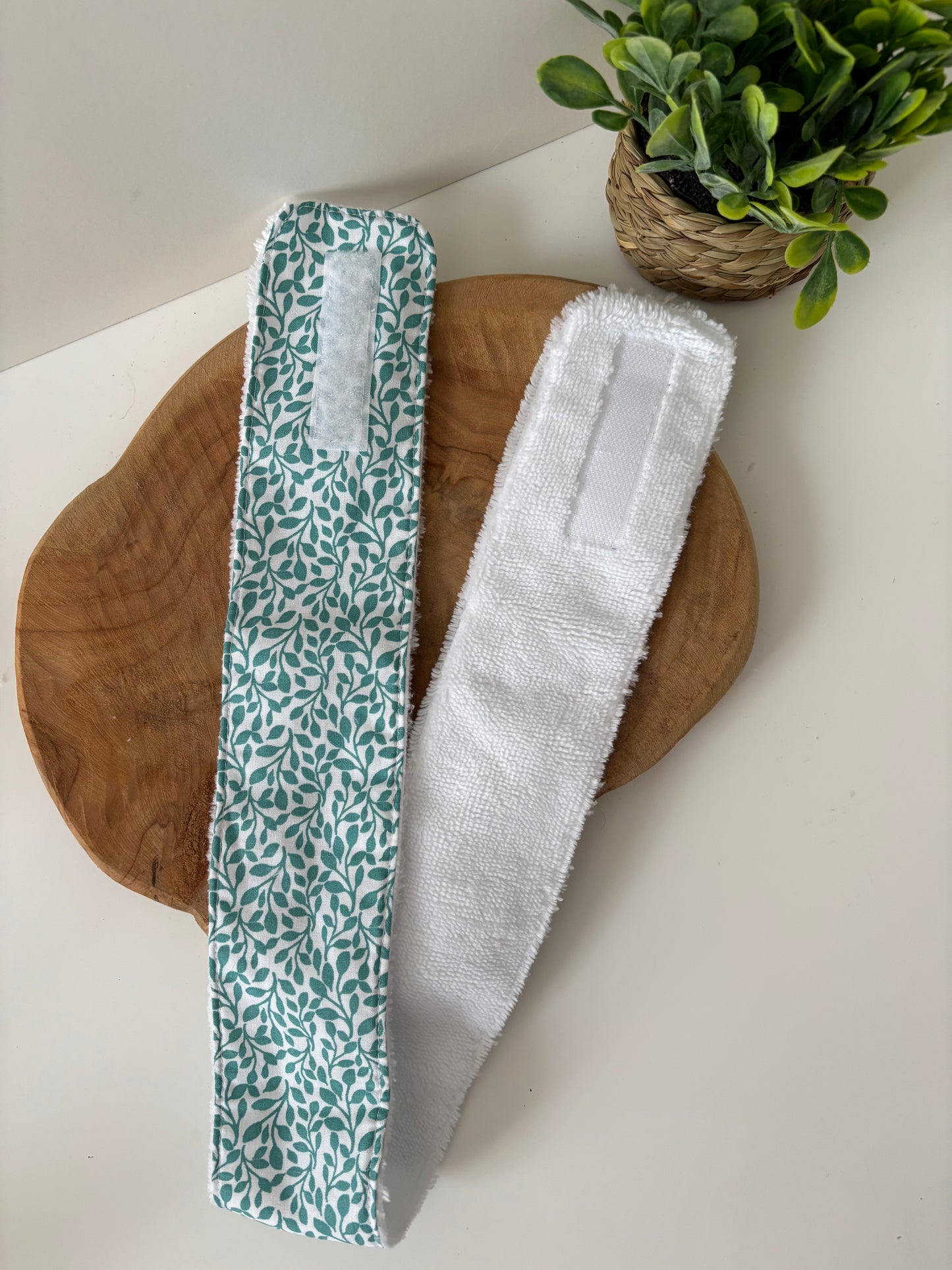Bandeau de soins Cam’coud motif fleurs vertes