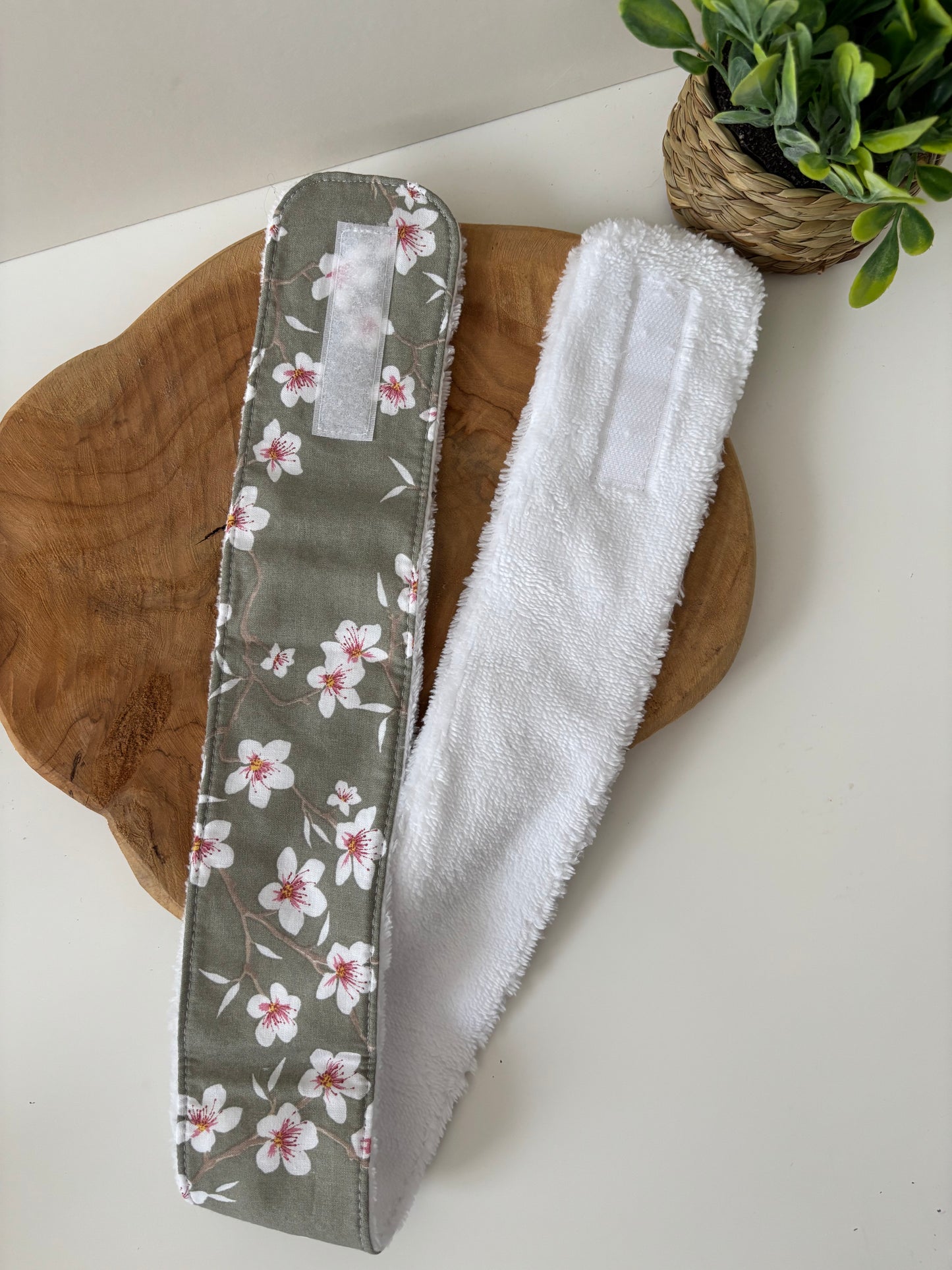 Bandeau de soins Cam’coud motif fleurs d’amandier