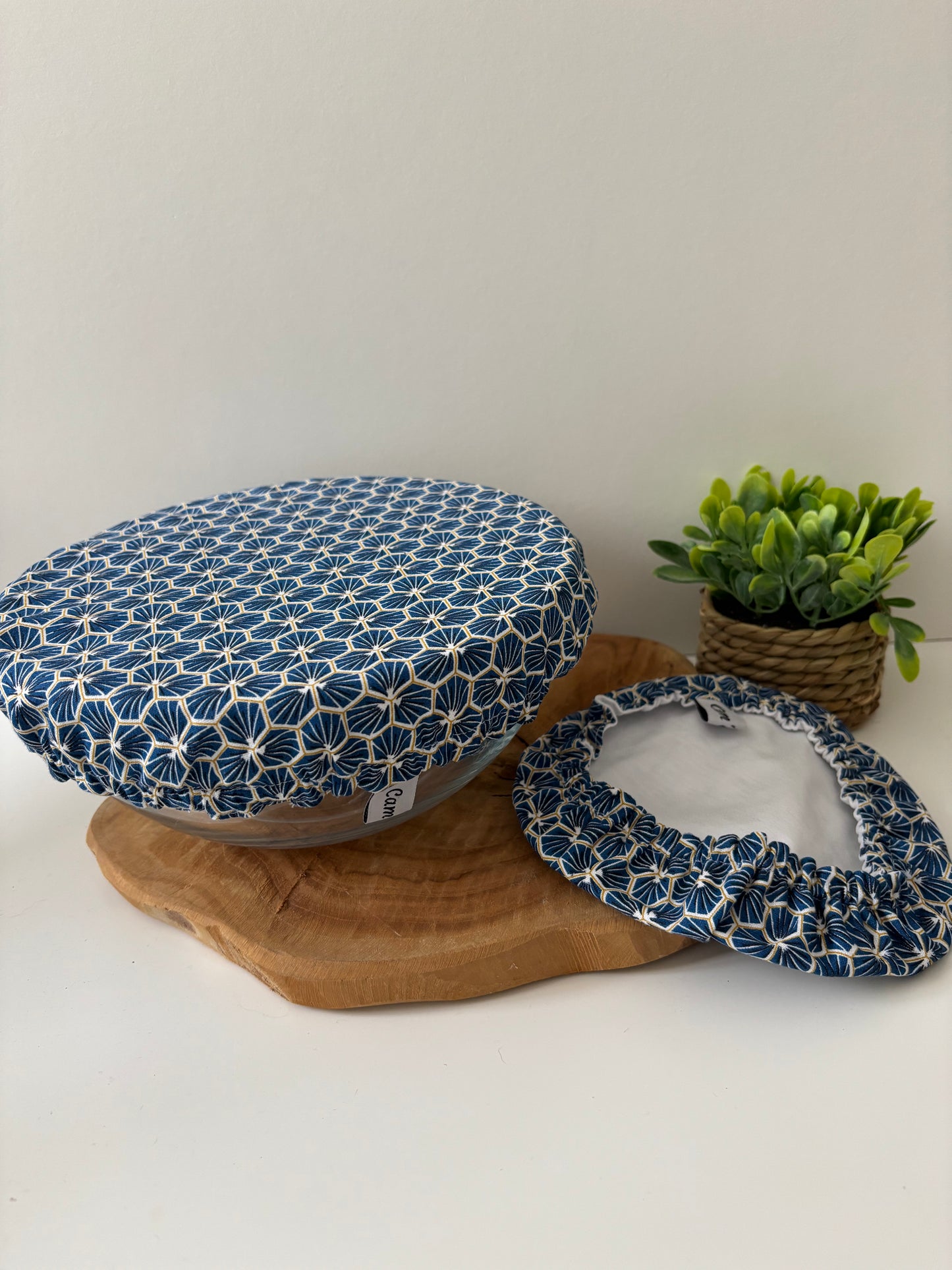 Charlottes à plat motif Géométrique bleu foncé, tailles XS, S, M et L, intérieur PUL alimentaire, extérieur coton
