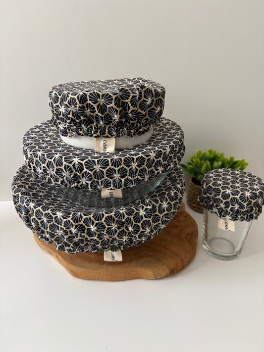 Charlottes à plat motif Géométrique noir, tailles XS, S, M et L, intérieur PUL alimentaire, extérieur coton