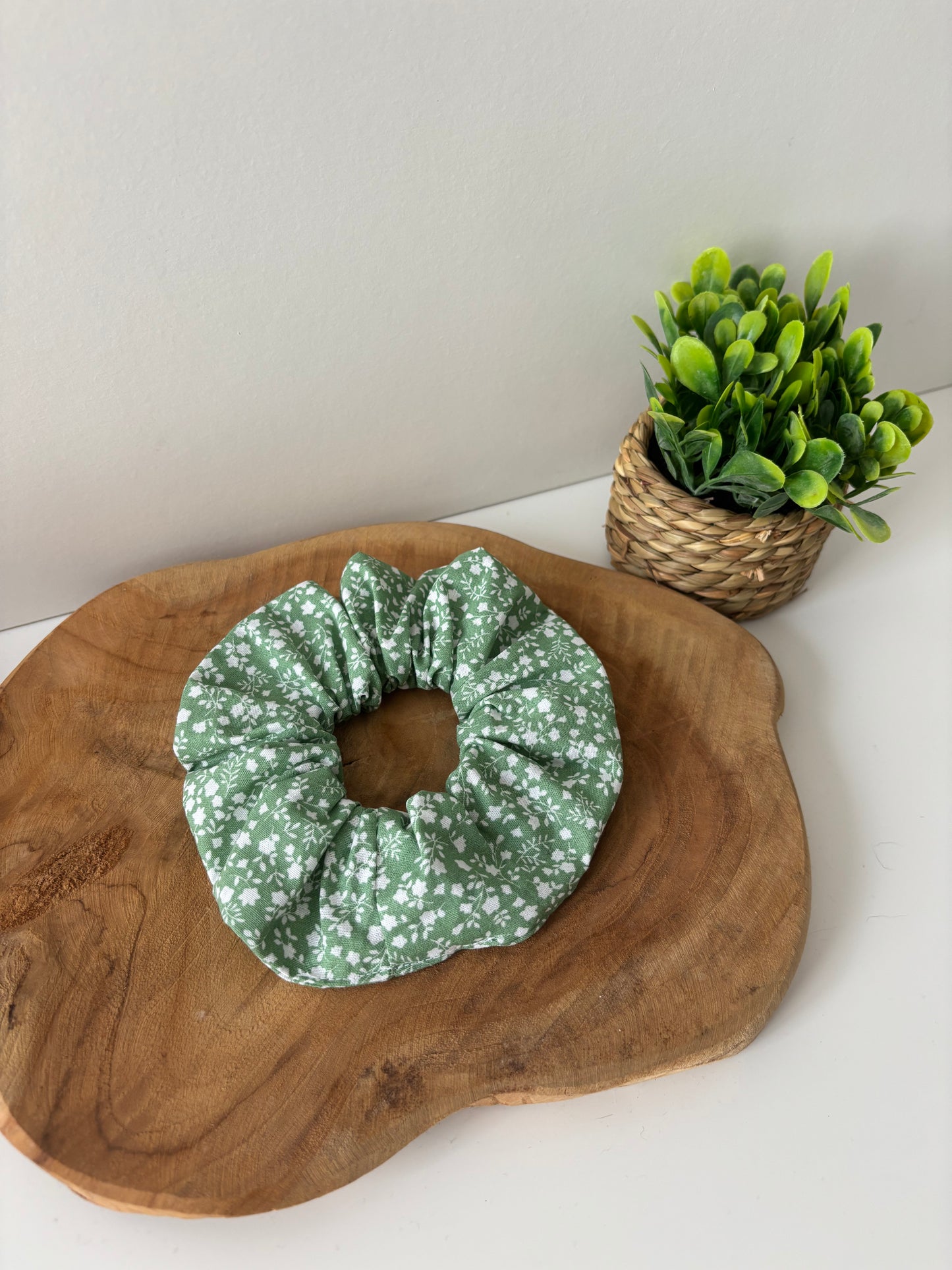 Élastique cheveux en coton vert à fleurs