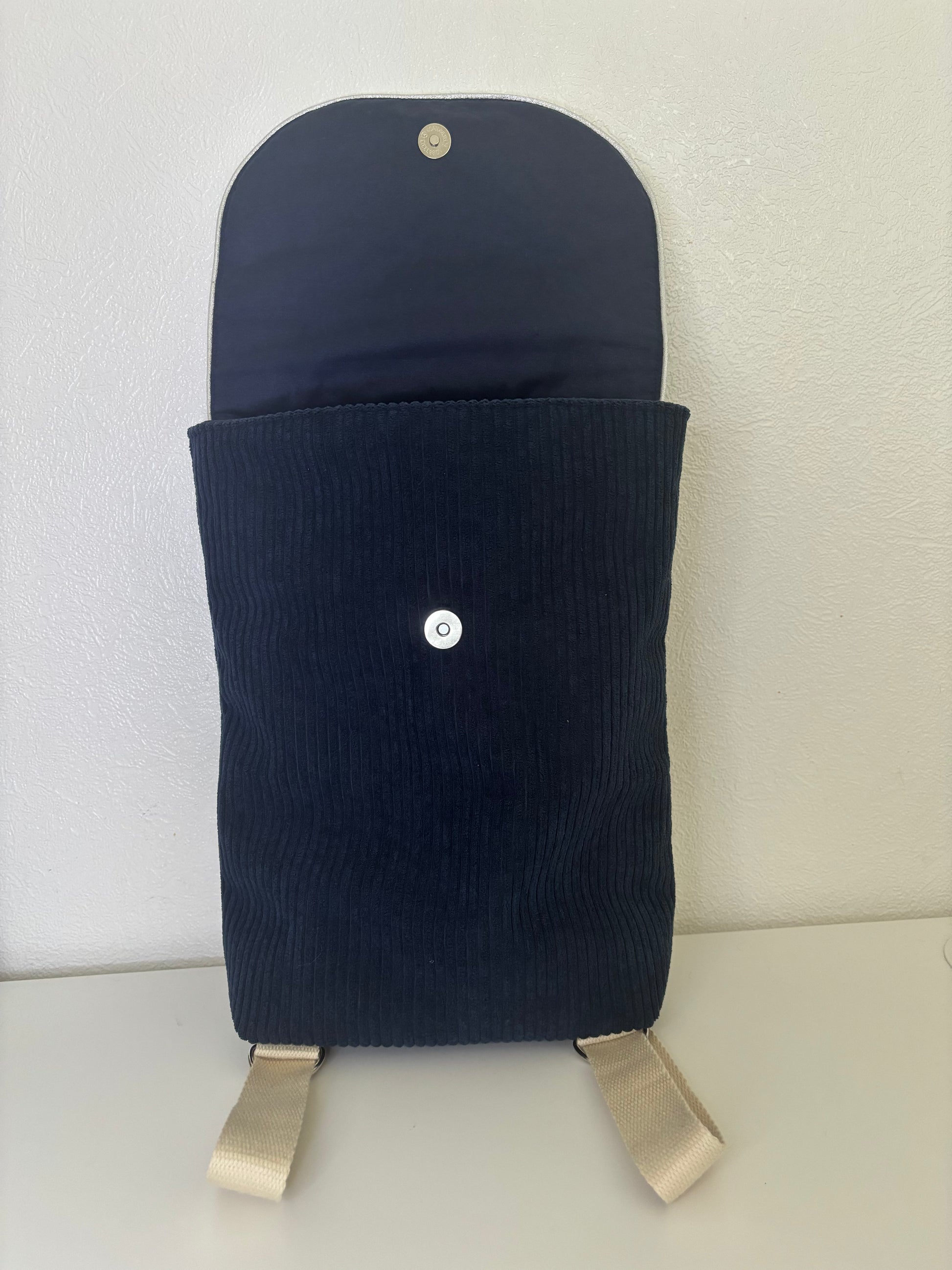 Sac à dos enfant personnalisable, fabriqué en Bretagne.