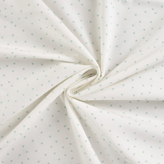 Coeurs bleus sur fond blanc