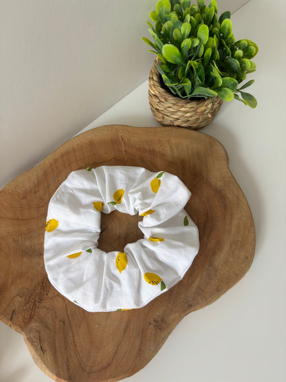 Élastique cheveux motif citrons jaunes acidulés