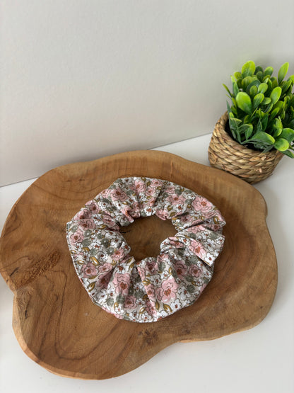 Élastique cheveux motif fleurs vintage pastel doux