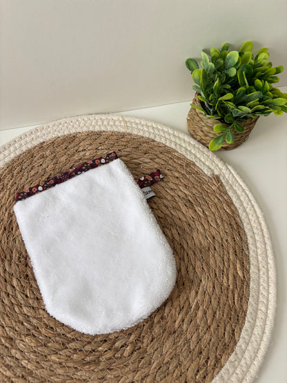 Gant visage Cam’coud en éponge de bambou blanc avec biais fleurs prune